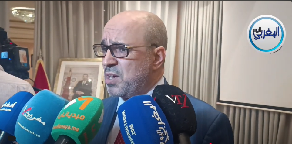 الإعلامي الجزائري أنور مالك يفضح نظام العسكر في كتابه الجديد “البوليساريو وإيران: أسرار الإرهاب من إيران إلى تندوف”