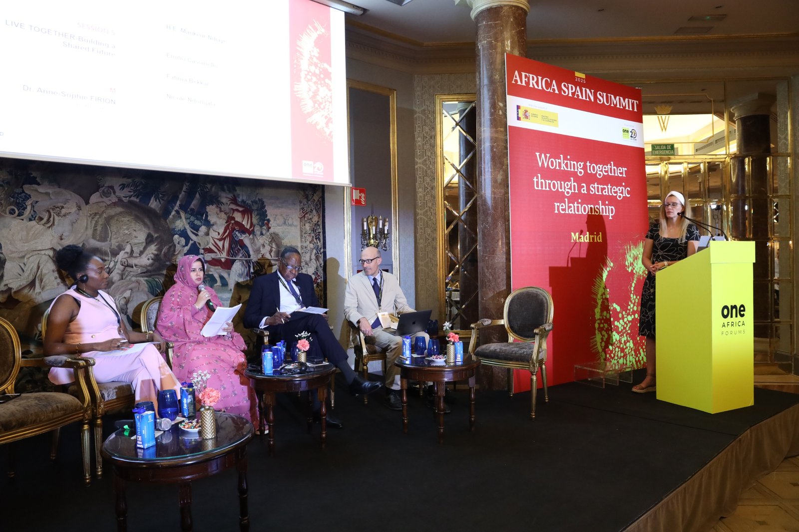 تمثيل الأقاليم الجنوبية في القمة الإفريقية الإسبانية بمدريد: فاطمة بكار تدعو إلى تعزيز التنمية والتعاون جنوب-شمال