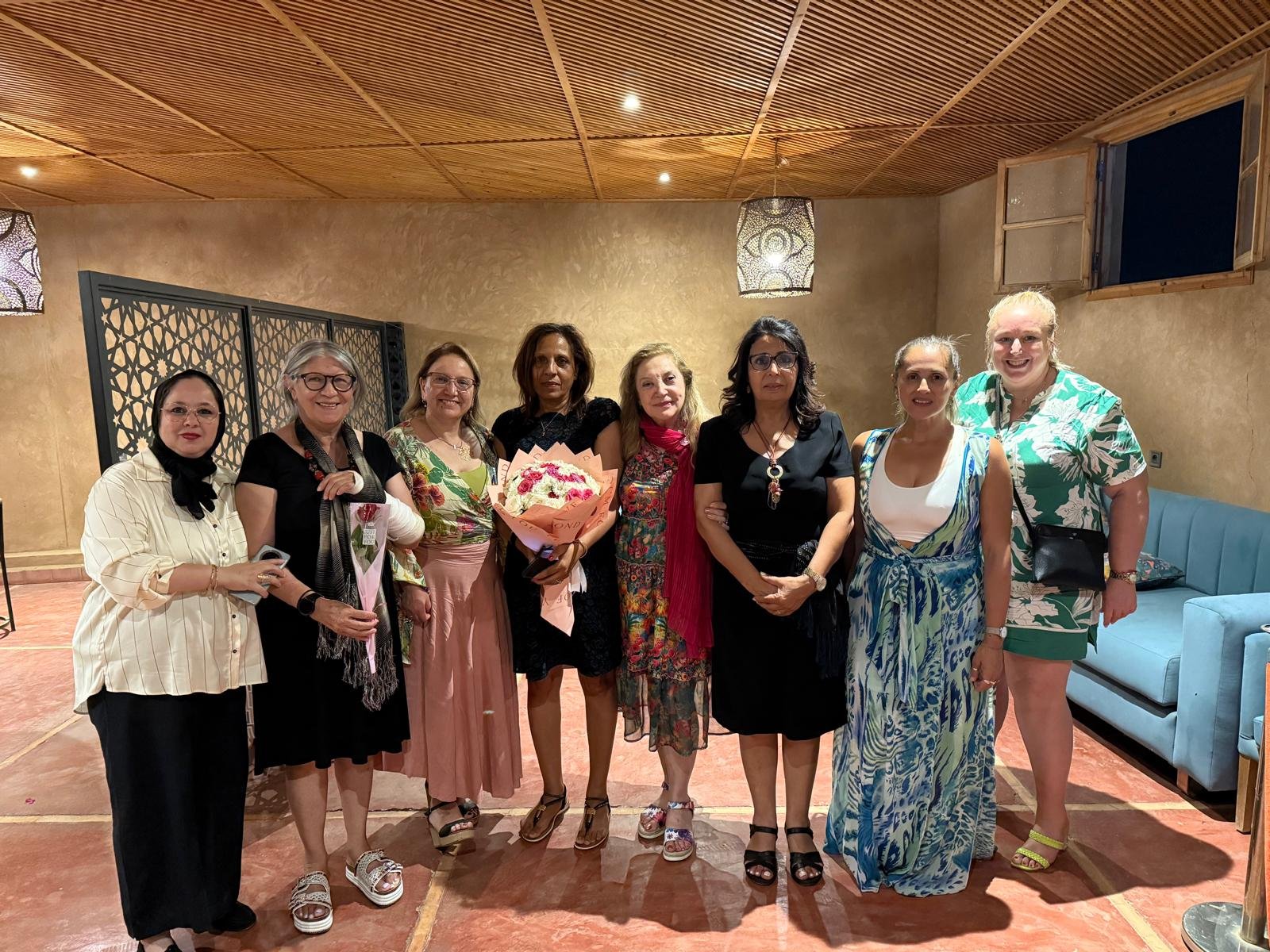 “ضفاف الذهاب والإياب”… جسور ثقافية بلغة المؤنث