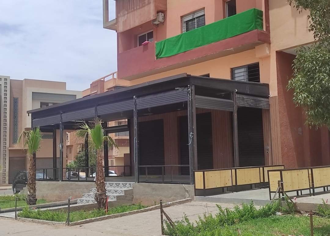 احتقان شعبي بـ”أبواب مراكش” بسبب مقهى شيشة وسط حي سكني