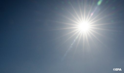 حالة الطقس ليوم الاثنين: سحب منخفضة وزخات رعدية وهبات رياح قوية متوقعة